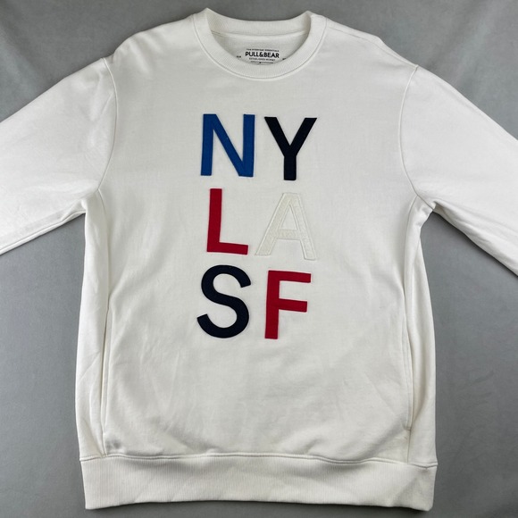 Pull&Bear Sweatshirt Mens EUR L White Crewneck NY LA SF Felt‎ Applique Graphic - Picture 2 of 8